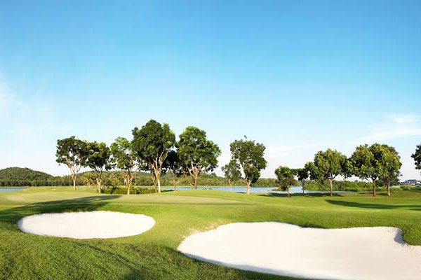 Raffles Country Club Lake Course - Golf course in Singapore