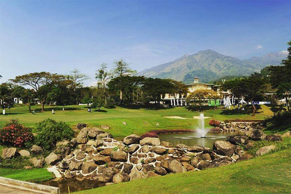  Taman Dayu Golf  Club Resort Golf  course in East Java 